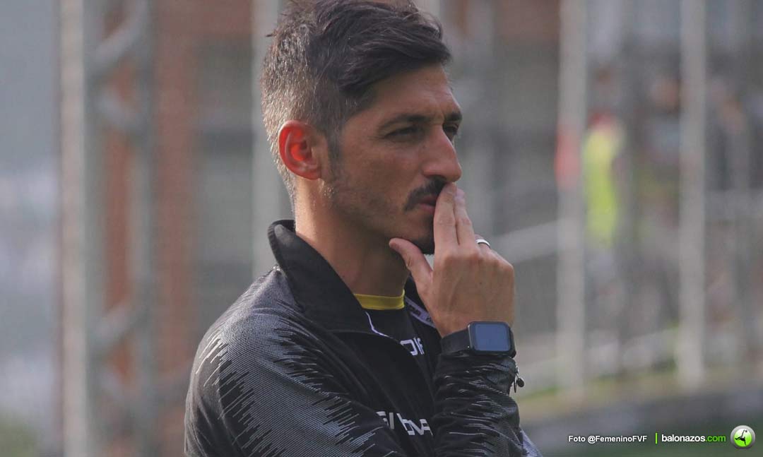 Entrenador Italiano Andrea Fabri