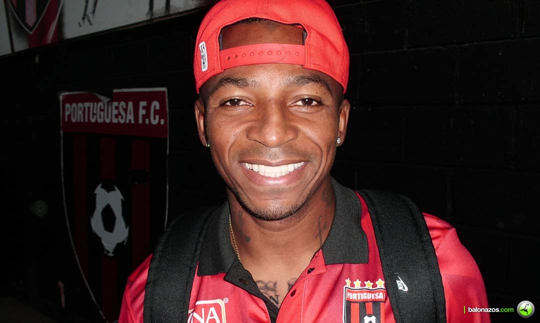 El lateral Manuel Granados