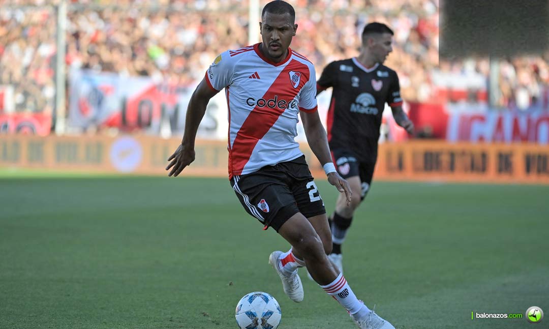 Salomón Rondón fue titular