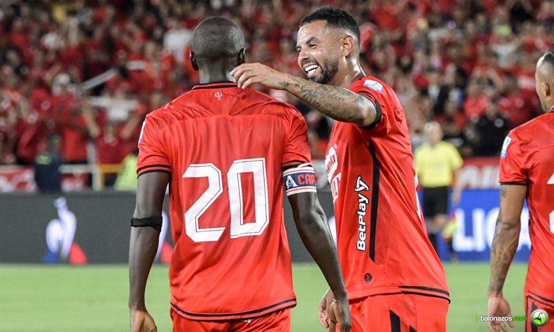 Debut espectacular de César Farías
