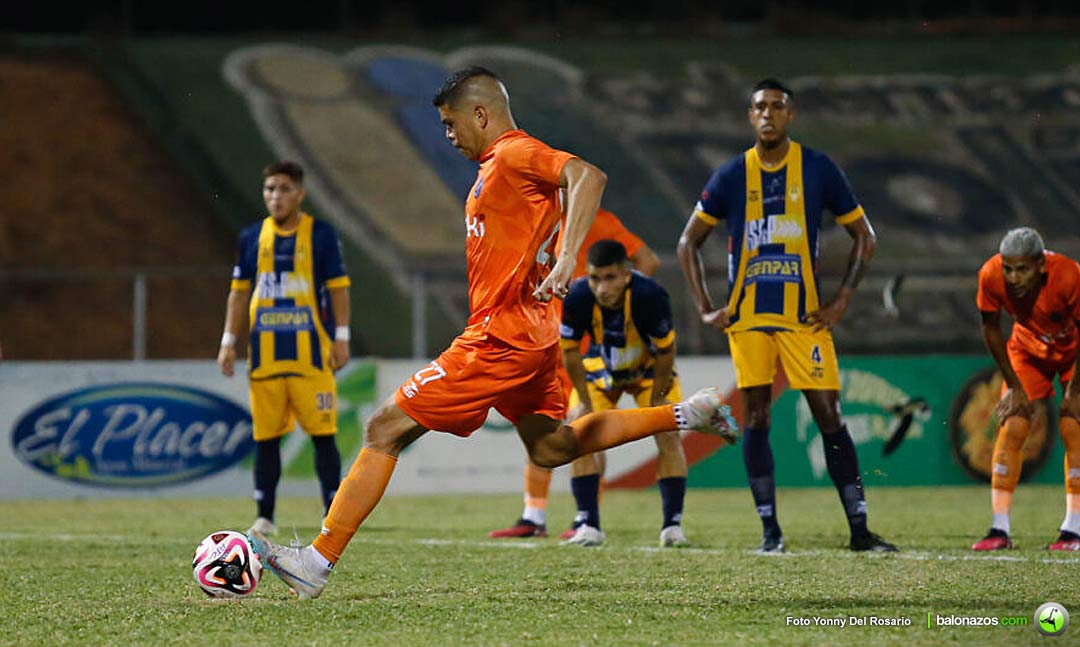 &nbsp;El Angostura FC igualó 1-1 con el Dvo La Guaira