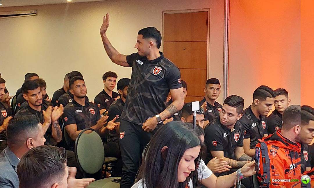 el goleador Richard Blanco