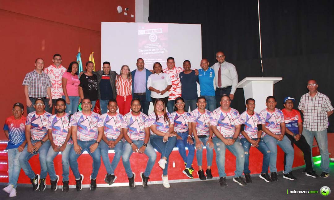 Escuela Mejía presentó informe de gestión