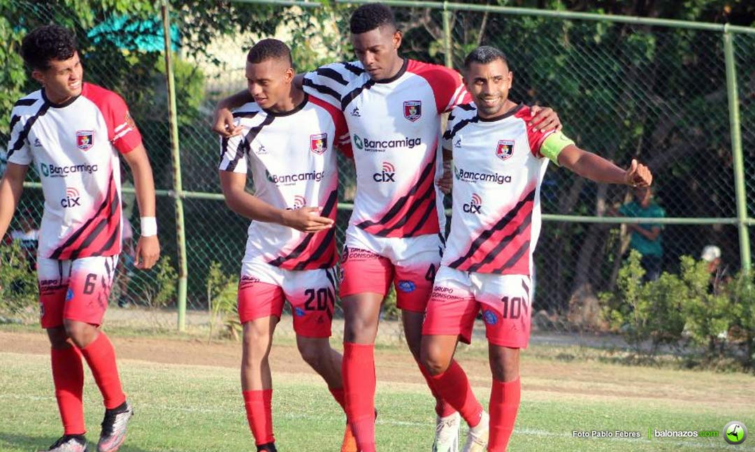 Atlético La Cruz derrotó a Dynamo Puerto.
