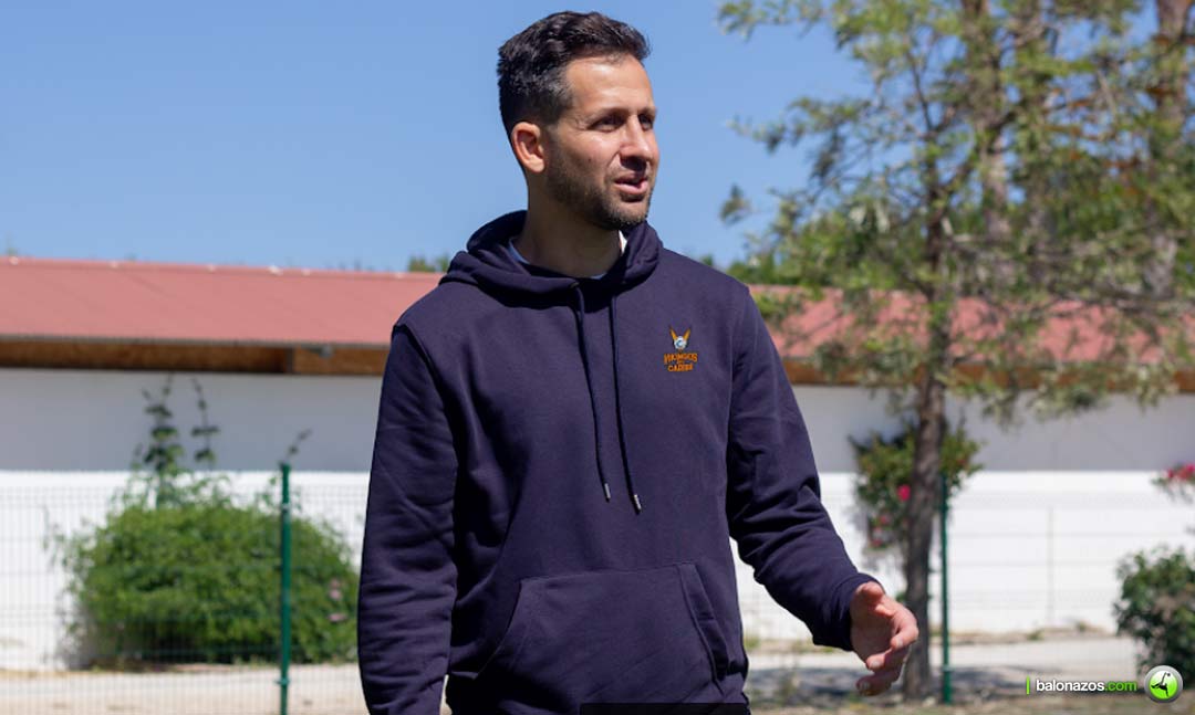 César “Maestrico” González