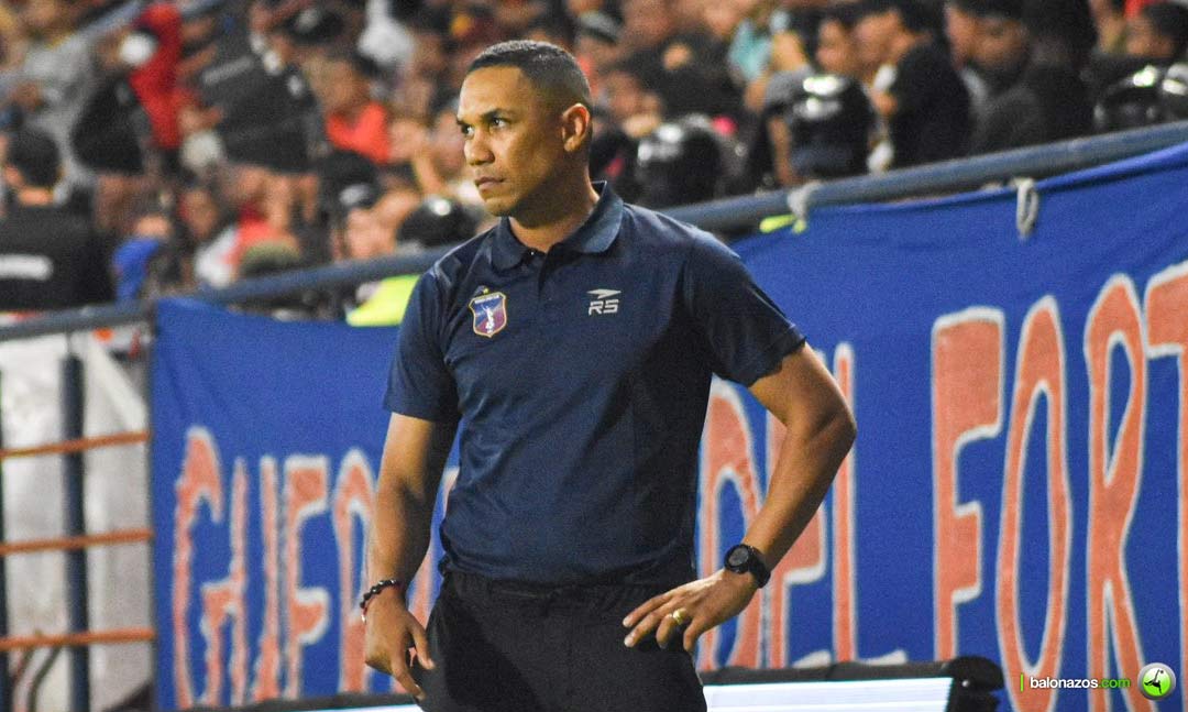 Grenddy Perozo debutó como director técnico del Monagas SC