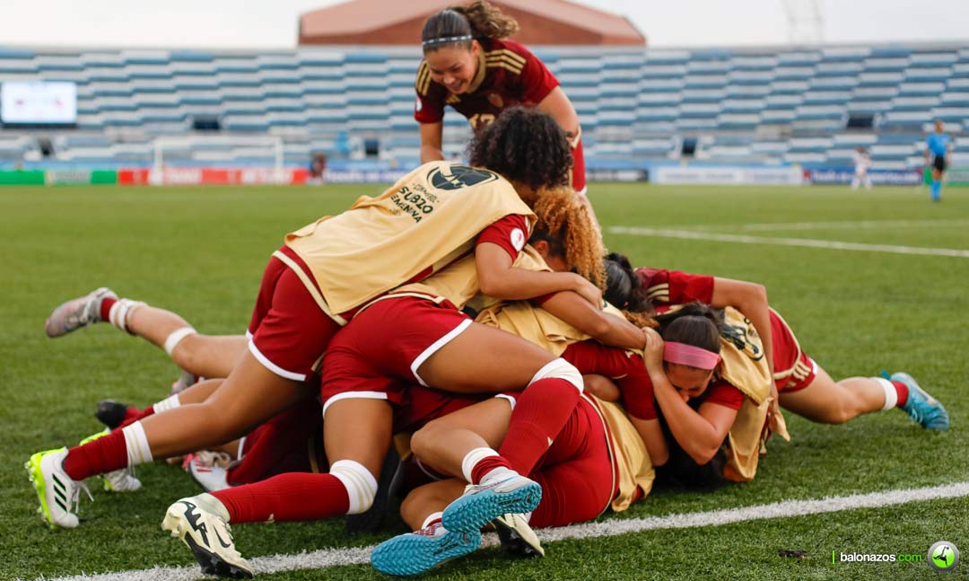 la Vinotinto Femenina juvenil 