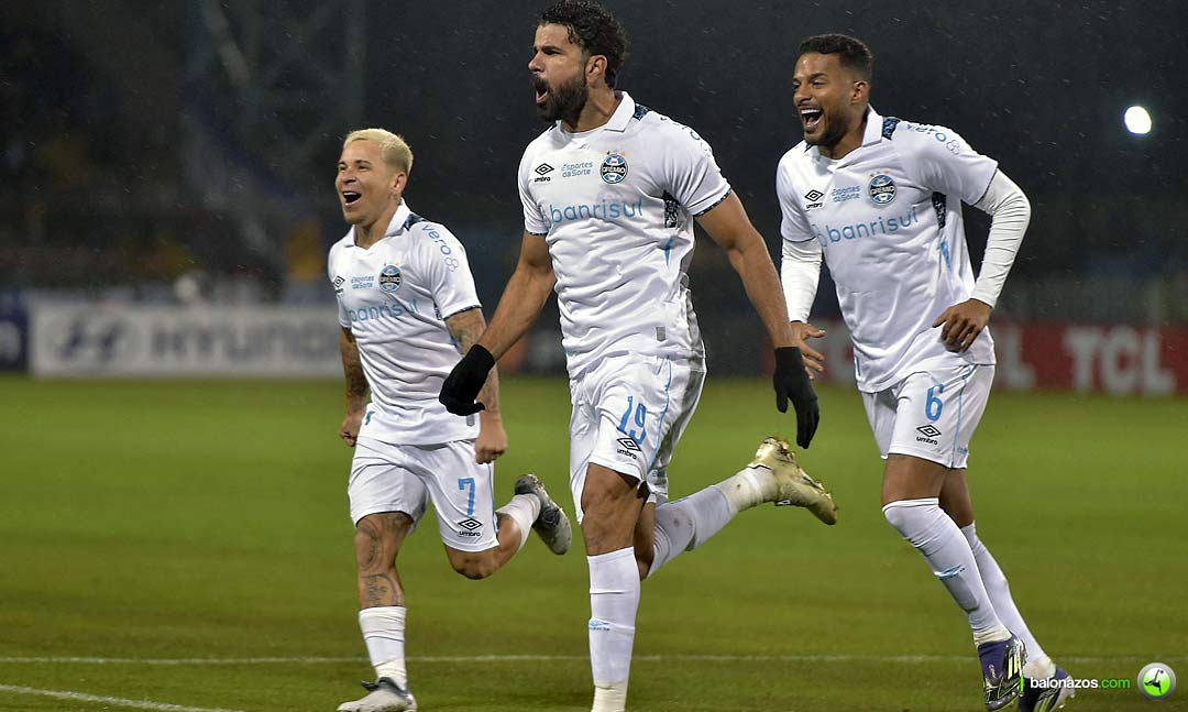Gremio de Porto Alegre con Yeferson Soteldo