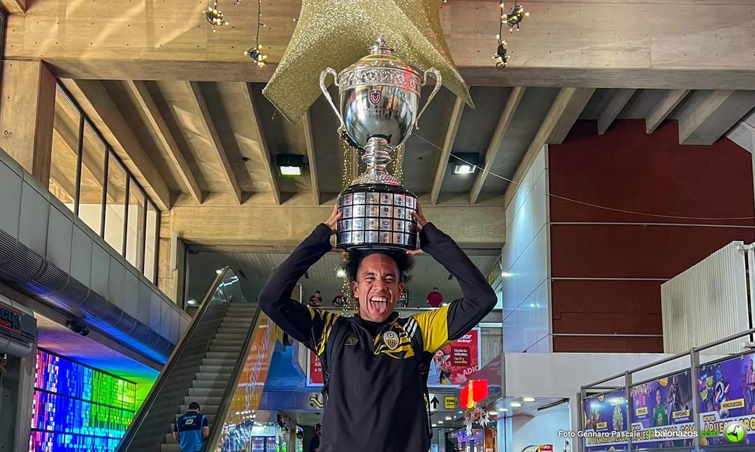 Maurice Cova otra vez Campeón