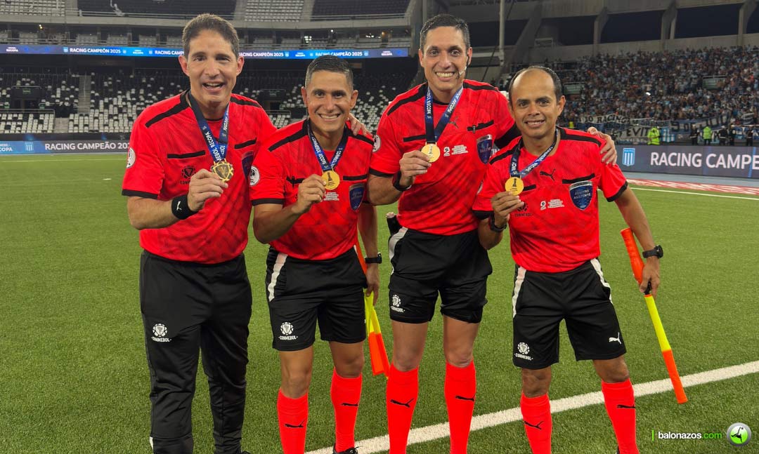 El internacional venezolano Jesús Valenzuela