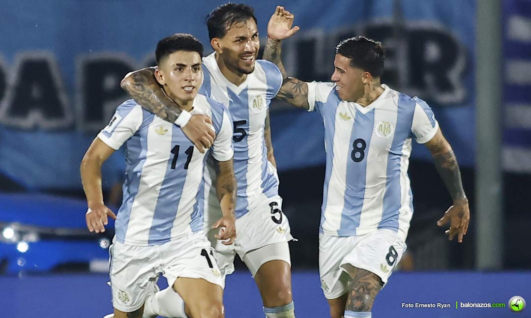 La Vinotinto se complica y Argentina avanza