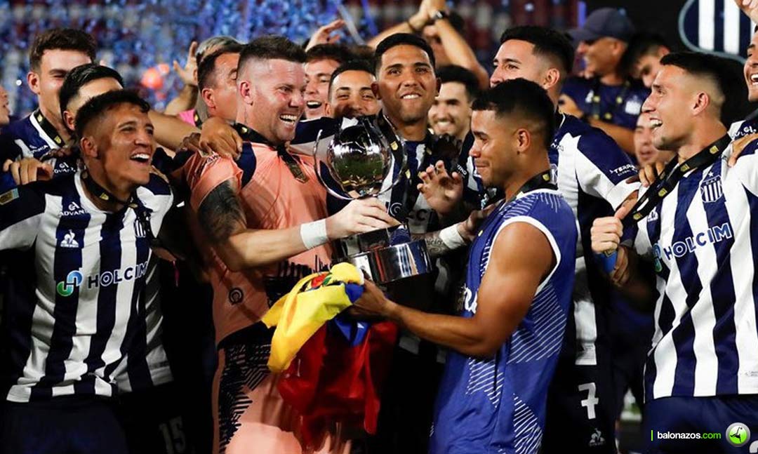 Miguel Navarro campeón con Talleres de Córdova