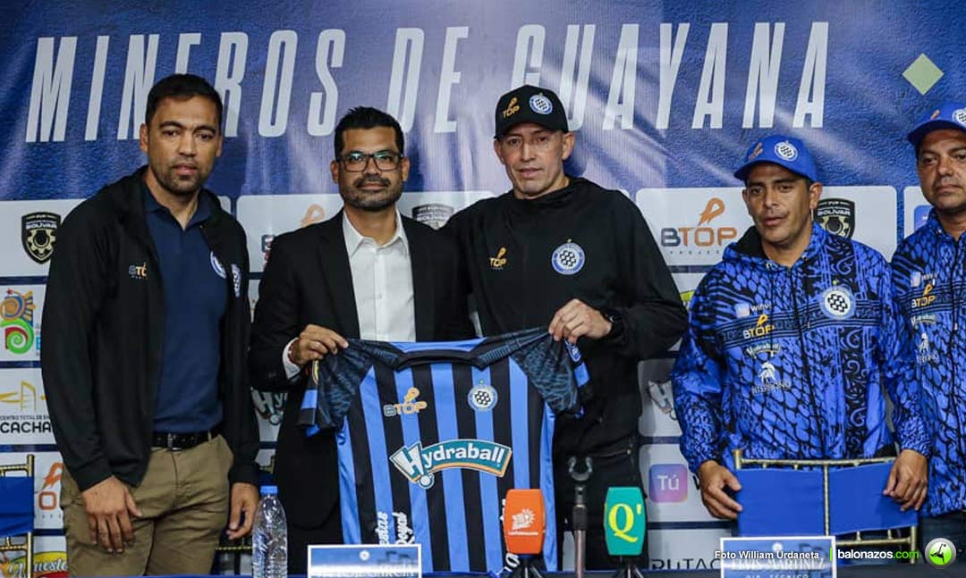 Elvis Martínez presentado como DT de Mineros de Guayana