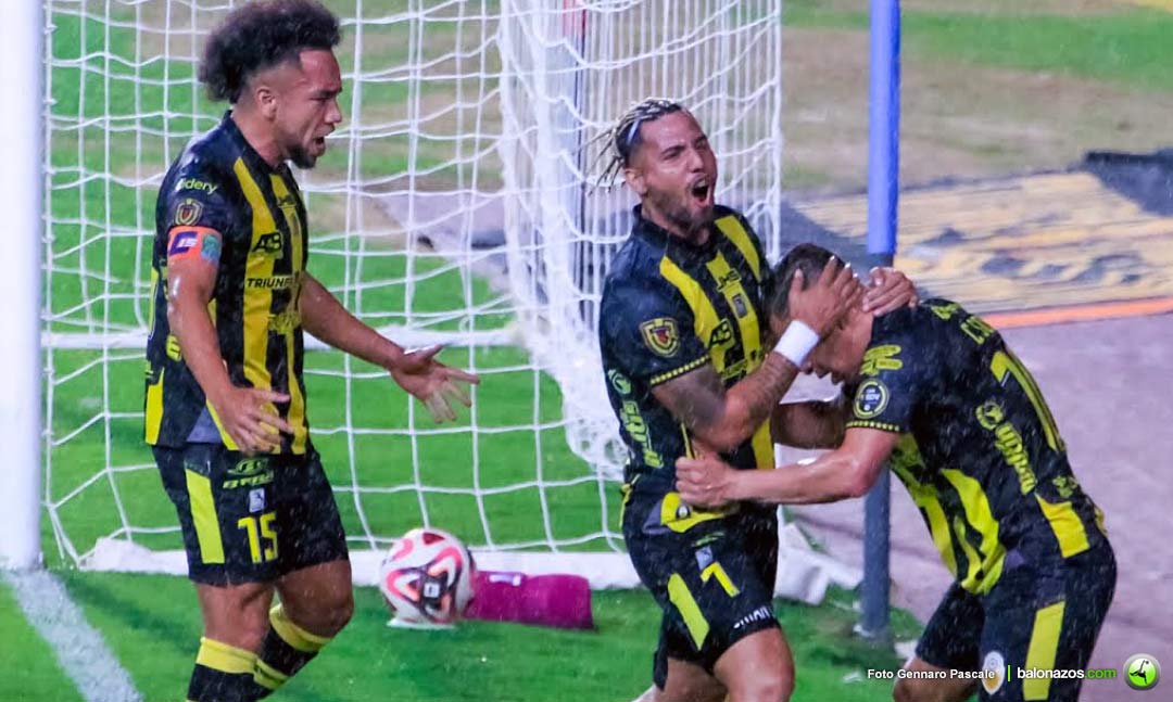 Deportivo Táchira ganó con gol de Bryan Castillo