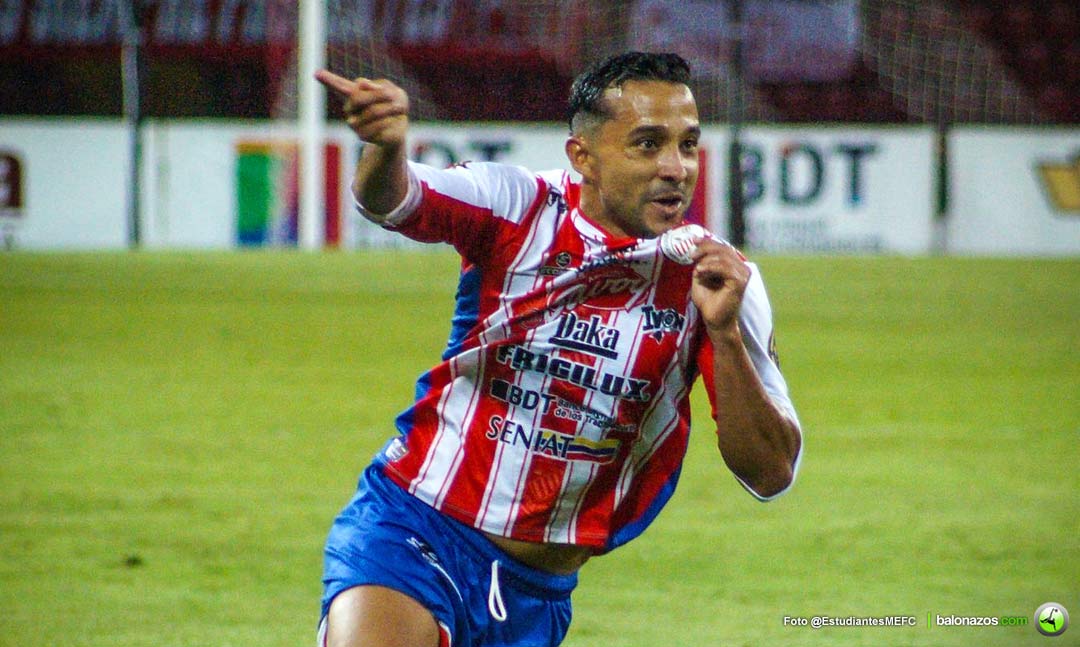 Estudiantes ganó con gol de Peña