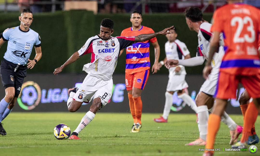 Academia y Caracas igualaron a cero