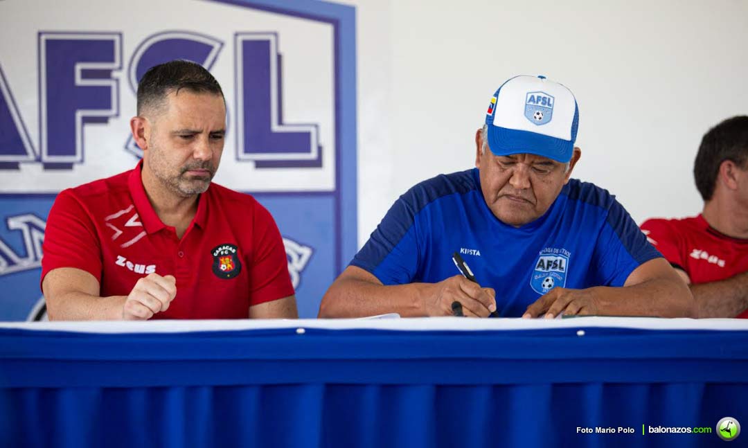 Academia San Luis y Caracas FC