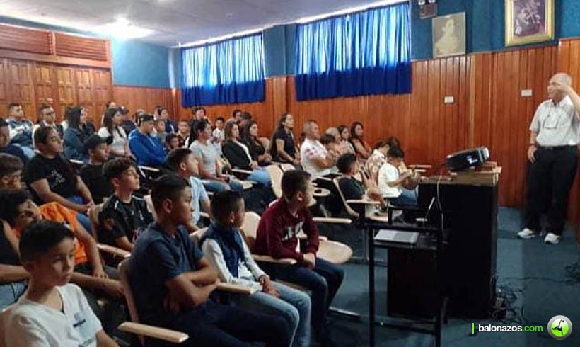 Ponencia “Entrenando a Papá”