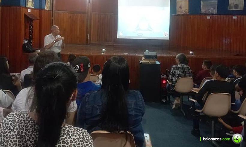 Ponencia “Entrenando a Papá”