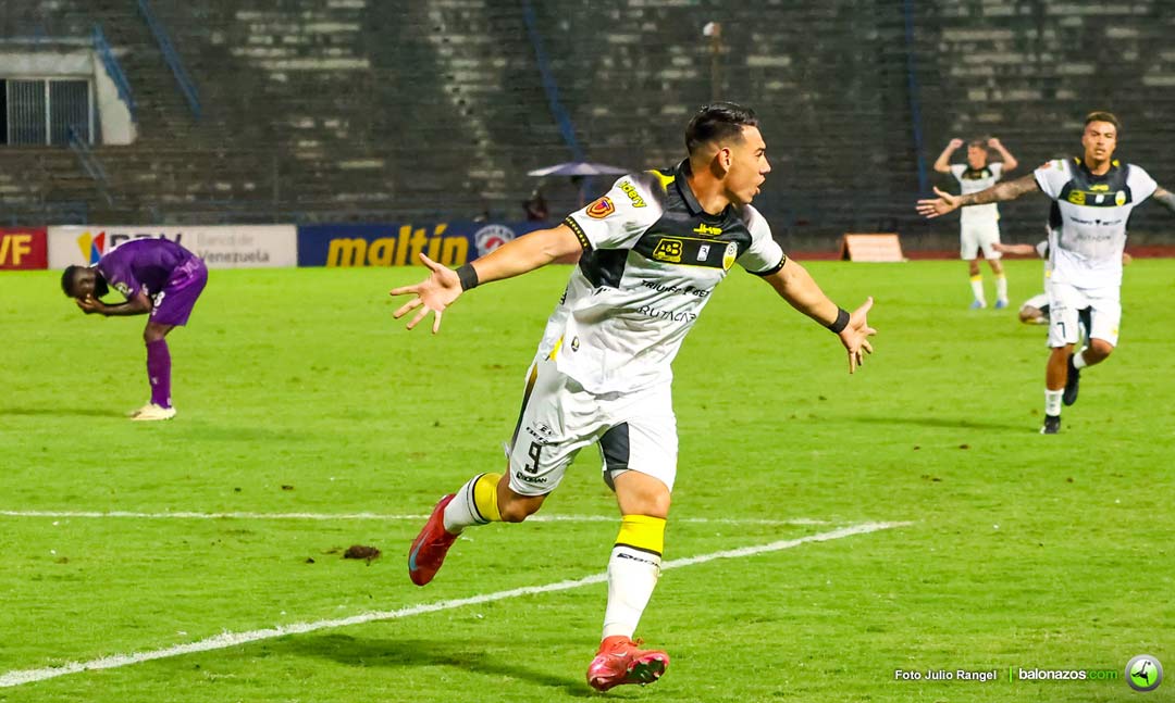 Metropolitanos FC y Deportivo Táchira