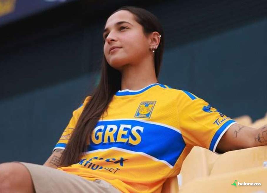 Deyna Castellanos