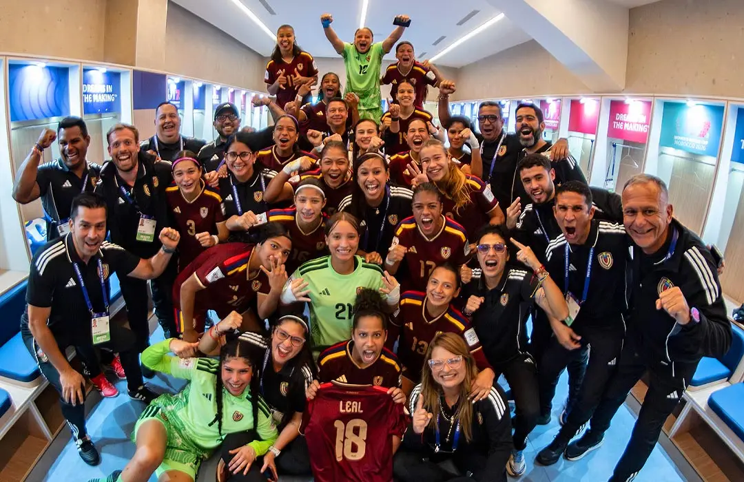 Vinotinto Femenina